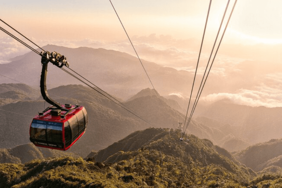 In day trips from Hanoi to Sapa, visitors can take the cable turbin from Sapa to Fansipan