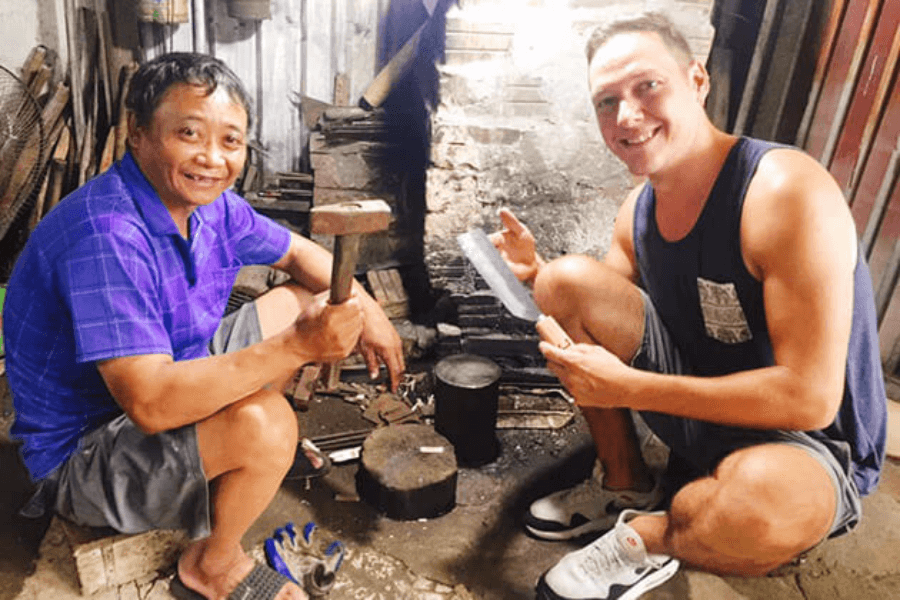Knife making class in Da Sy village, which is involved in Hanoi countryside tour