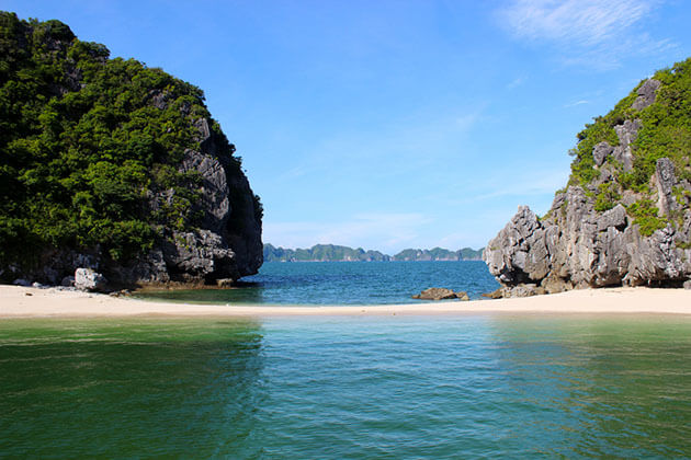 Lan Ha Bay - Hanoi Local Tours