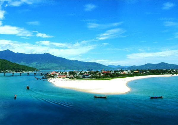 Lang Co Beach - Hanoi Tour Packages