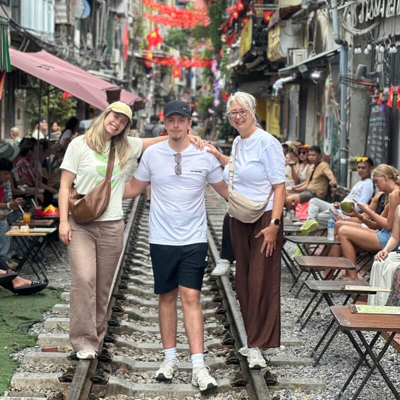 Local Train Street Experience with Hanoi Local Tour Operators - Hanoi Local Tour