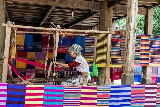 Local Life in Lac Village - Hanoi Local Tours