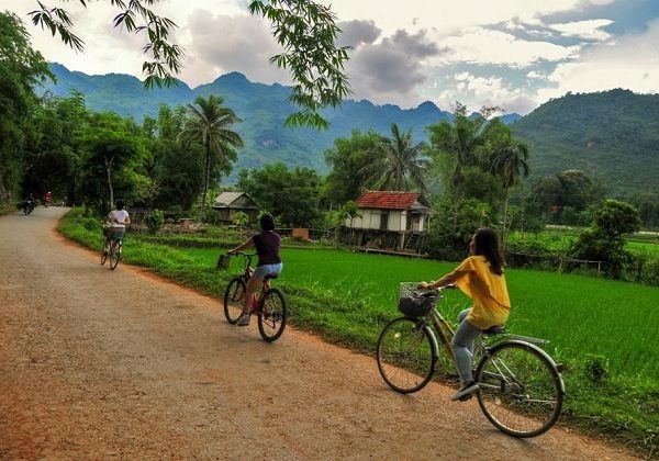 Mai Chau Bike Tour
