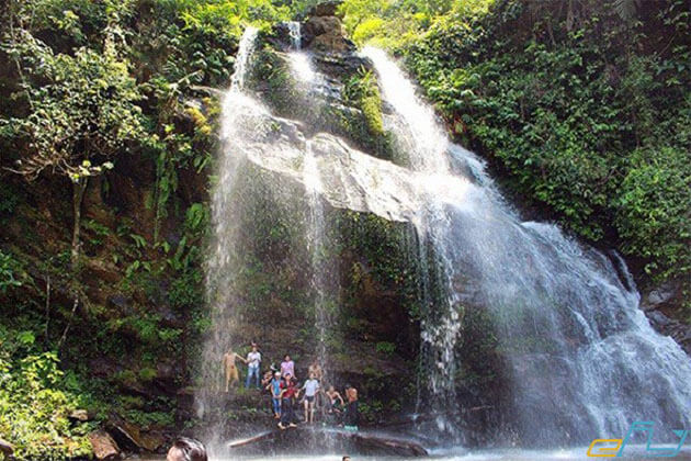 Majestic Silver Waterfalls in Sapa Tour from Hanoi