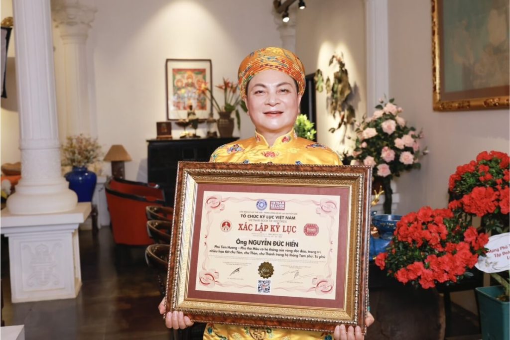 Meet the Artisan Nguyễn Đức Hiển in Hanoi Spiritual & Cultural Journey with the Hầu Đồng Ritual