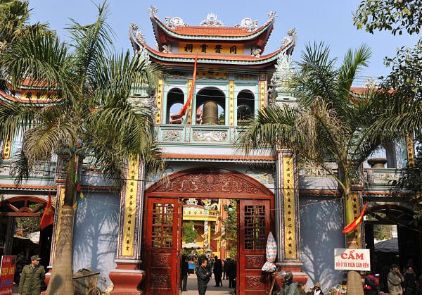 Mother Temple Dong KInh - Hanoi Tour Packages