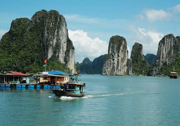 Natural Wonder Halong Bay - Hanoi Tour Packages