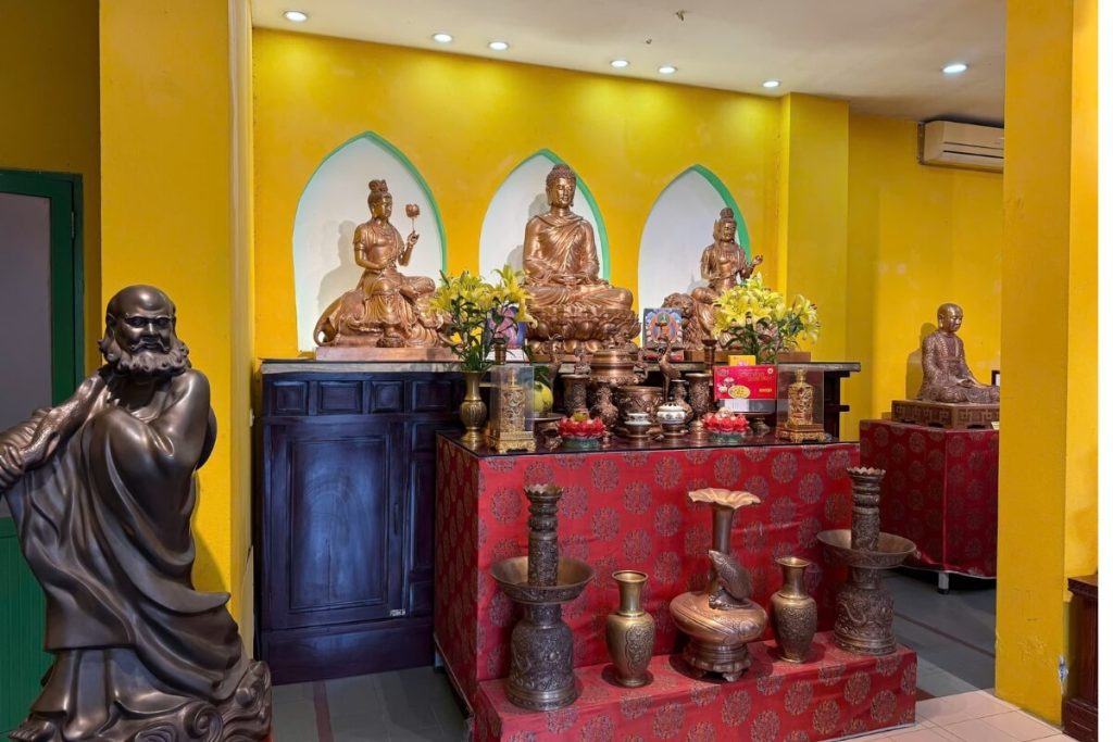 Ngu Xa Bronze Casting Village - Hanoi Cultural Walking Tour by Hanoi Local Tour