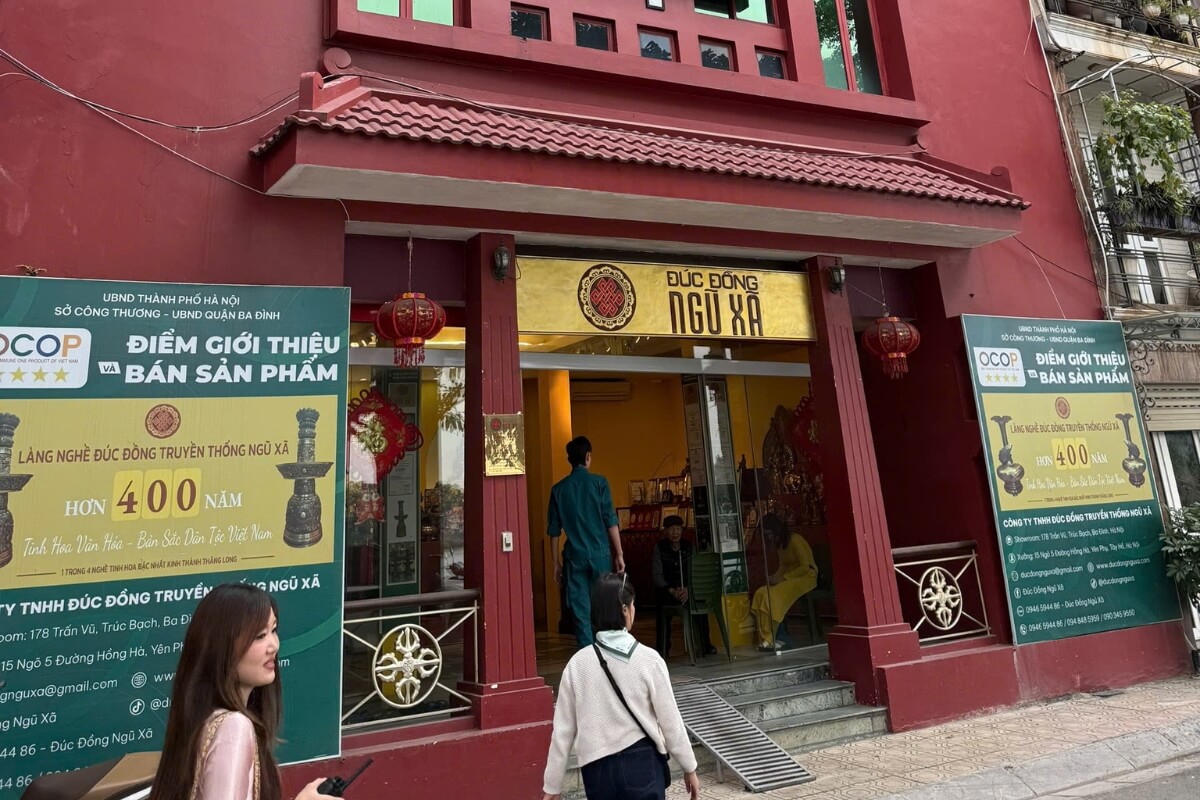 Ngu Xa Bronze Casting Village – Traditional Craftsmanship of Hanoi cultural walking tour