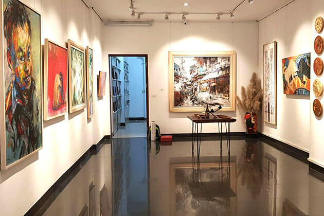 Nguyen Art Gallery - Hanoi Local Tours
