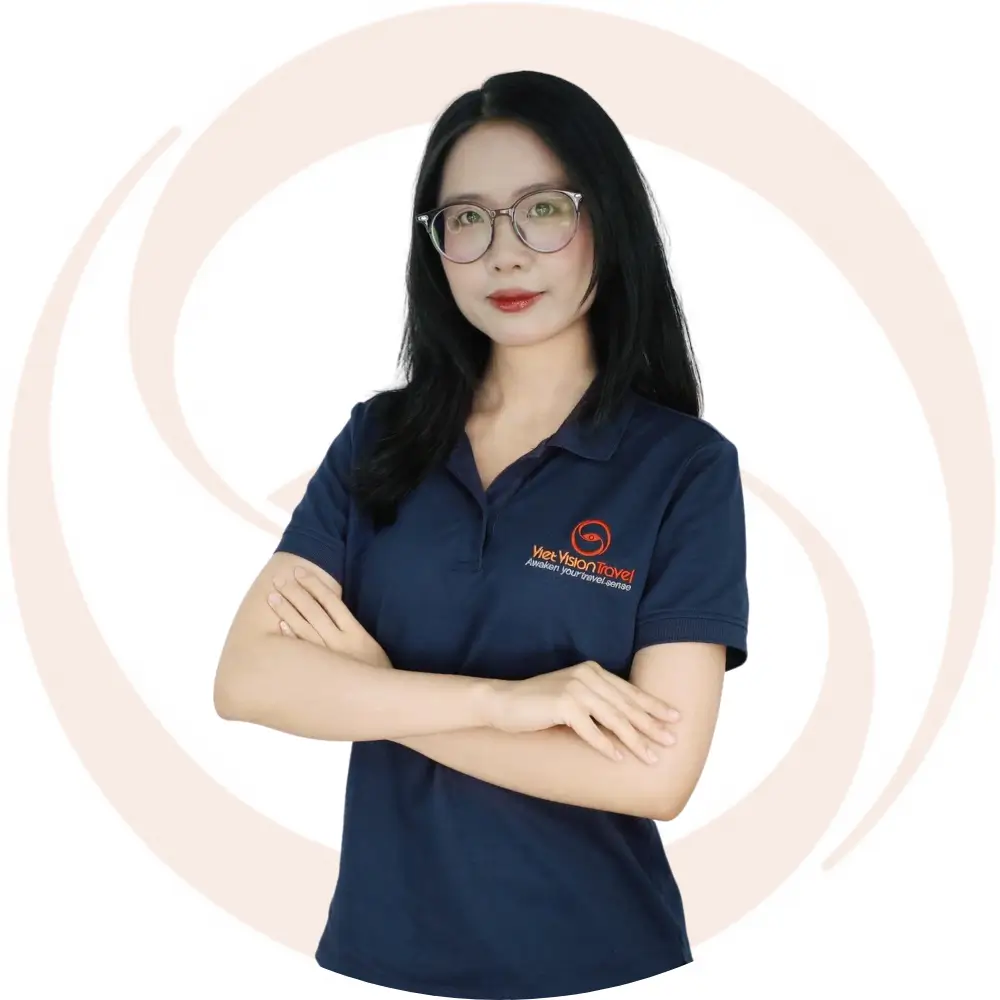 Nguyễn-Thùy-Dương- marketing executive of Hanoi Local Tour