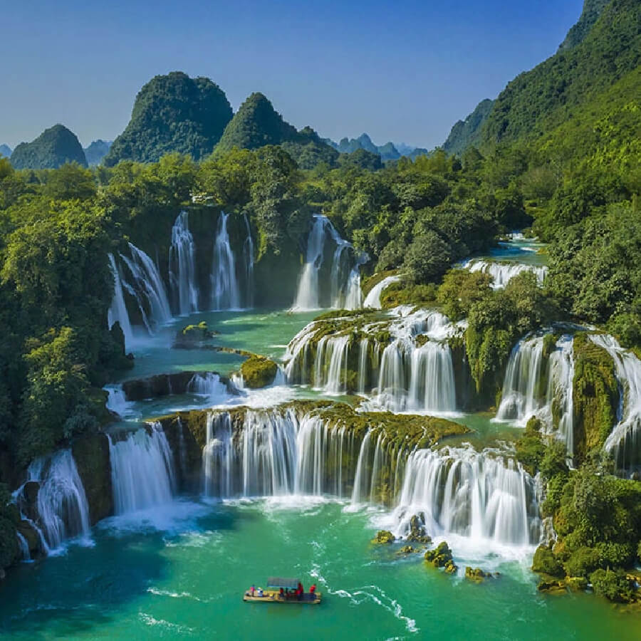 Northern Vietnam Tour - Cao Bang_ Waterfalls and History