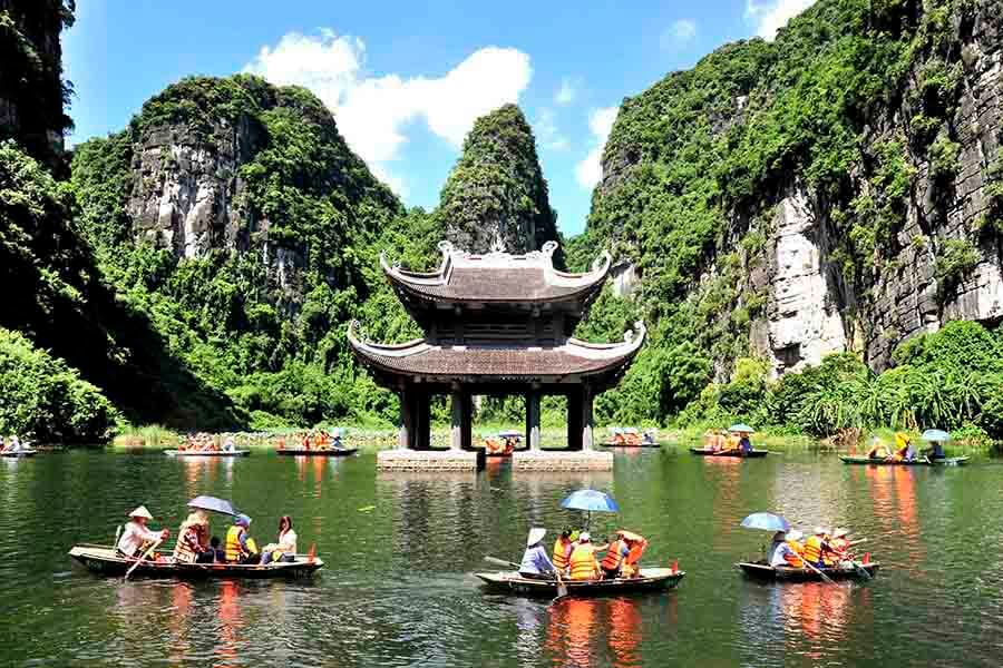 Northern Vietnam Tour - Ninh Binh- The Convergence of Cultural Beauty