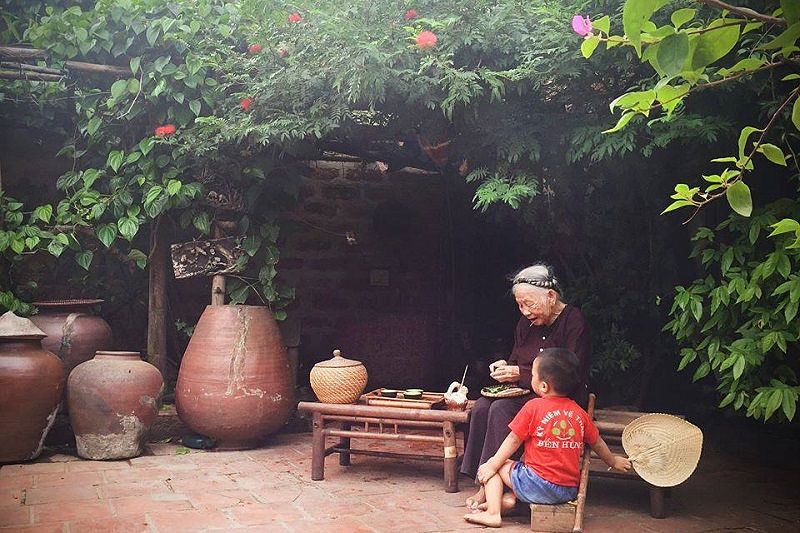 Old House in Duong Lam Village