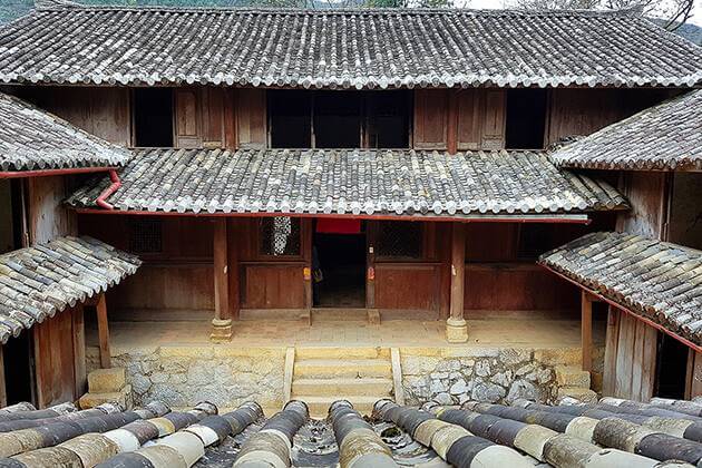 Palace of H'mong King - Hanoi local tours