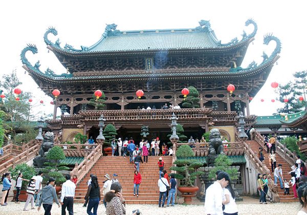 Chua Huong Perfume Pagoda tours from Hanoi