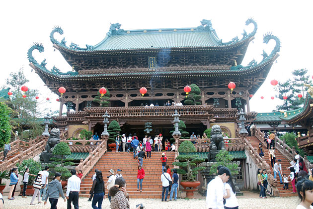 Chua Huong Perfume Pagoda tours from Hanoi