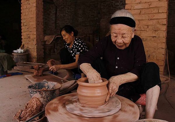 Phu Lang Village In Bac Ninh tours from Hanoi