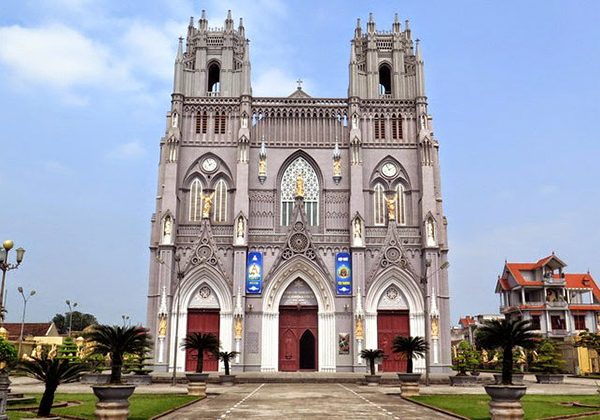 Phu Nhai Church