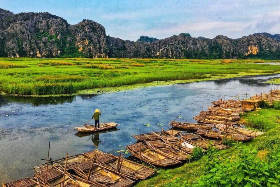 Practical Tips for Visiting Van Long Ninh Binh