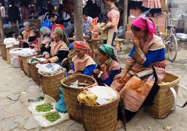 Sapa – Can Cau Market Tour