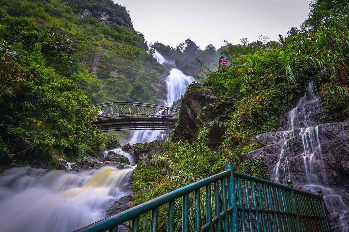 Silver Waterfall (Thac Bac) - The Jewel of Sapa’s Highlands