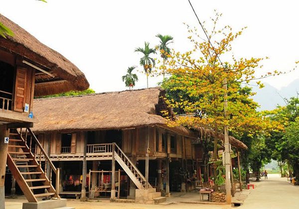 Stilt House in Mai Chau - Hanoi Tour Packages