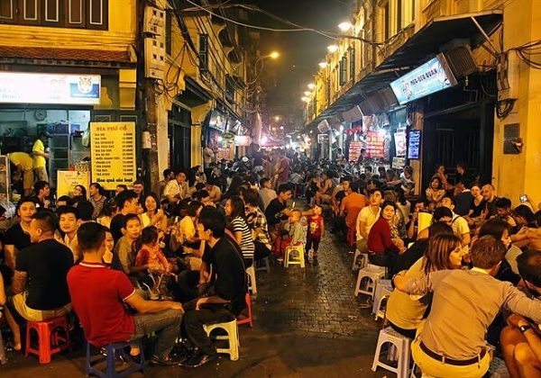 Ta Hien Street Beer Street in Hanoi local tours