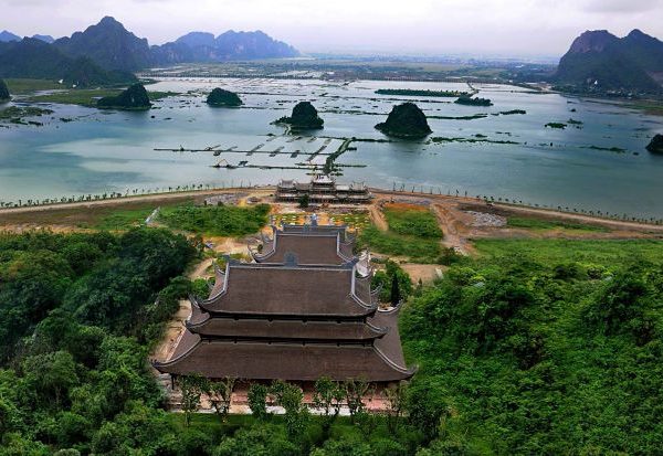 Tam Chuc Pagoda - Hanoi Tour Packages