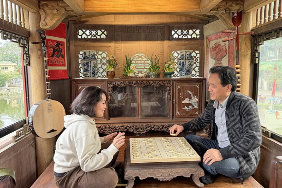 Tea Culture and the Eight Refined Pleasures of Hanoi in hanoi day tour