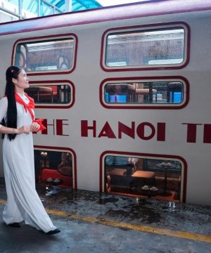 The Train Hanoi 5 Gates