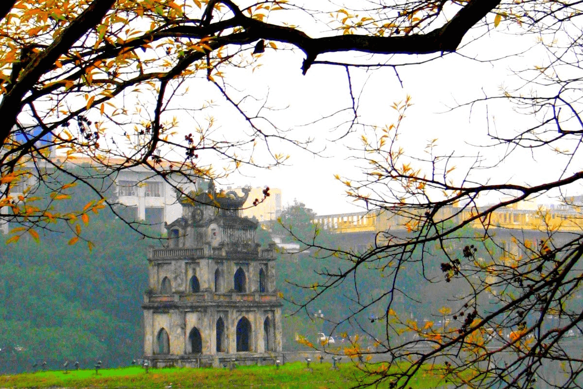 The lake associated with a lagendary story in Hanoi Vietnam vacation packages