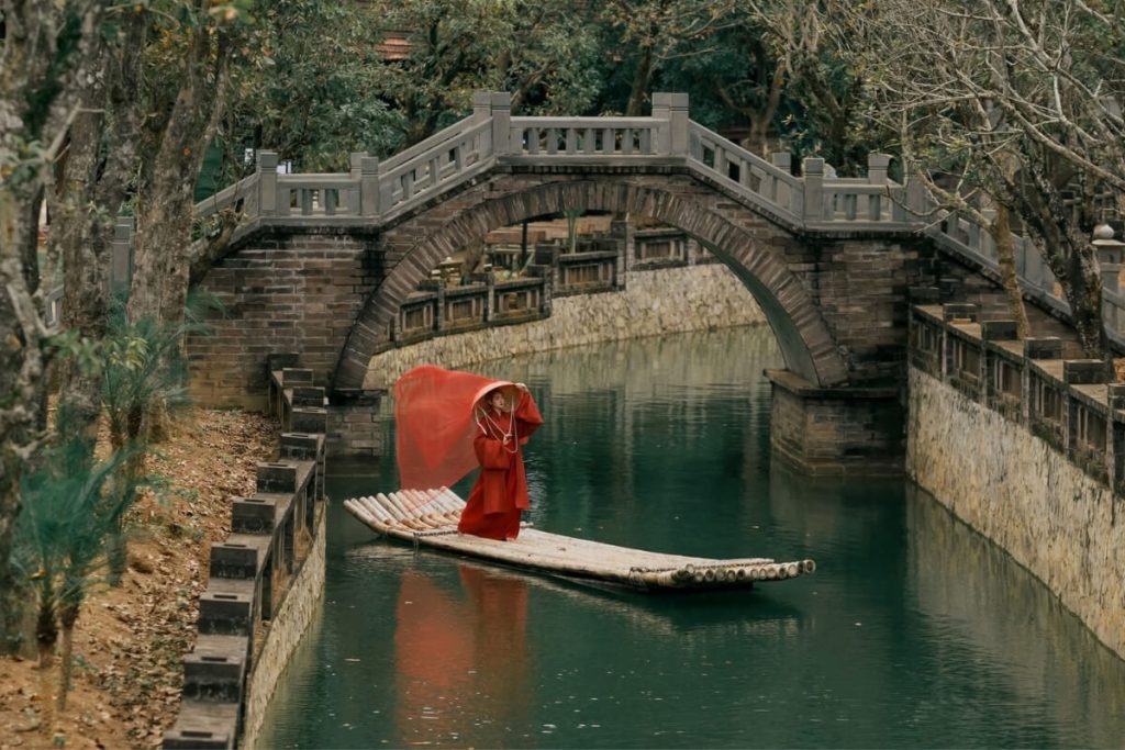 Thung Ui Ninh Binh - Discover Hidden Valley Inside Vietnam’s Trang An World Heritage 2026