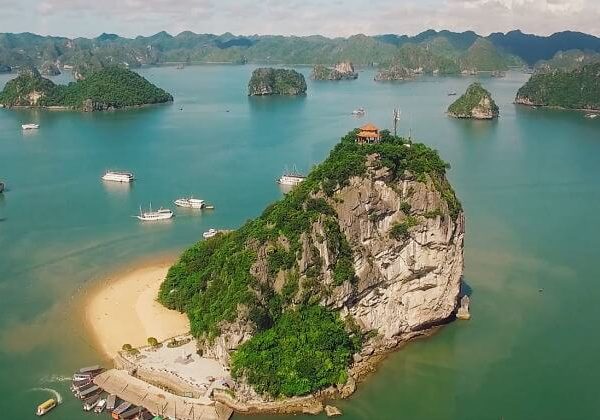 Majestic Titov Island - Hanoi Local Tours