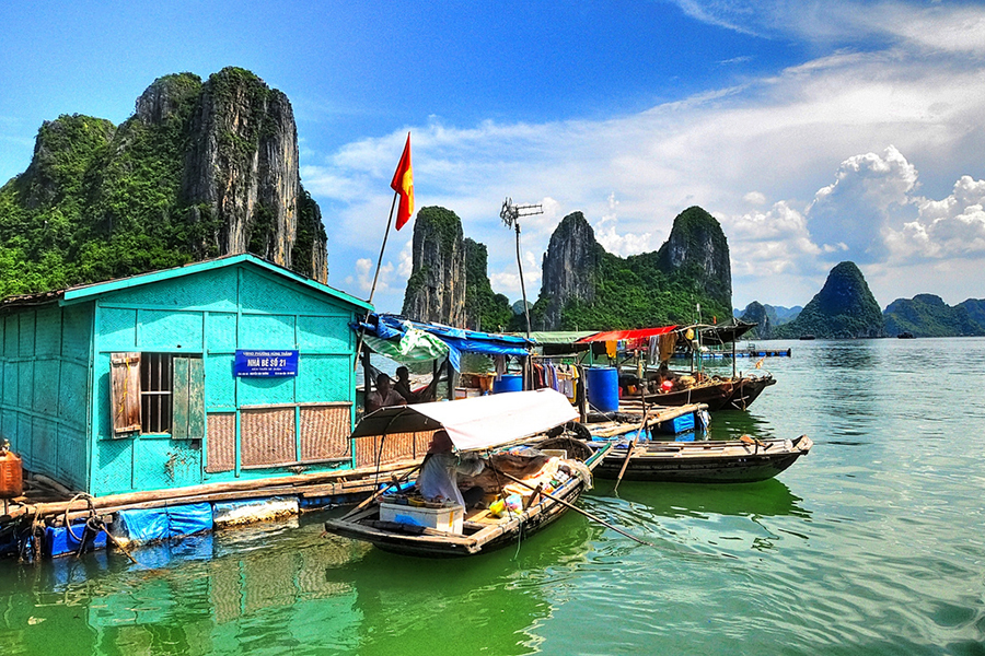 Top 5 Unique Floating Fishing Villages in Halong Bay