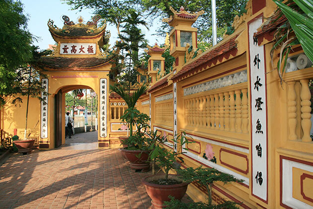 Tran-Quoc-Pagoda - Hanoi Local Tours