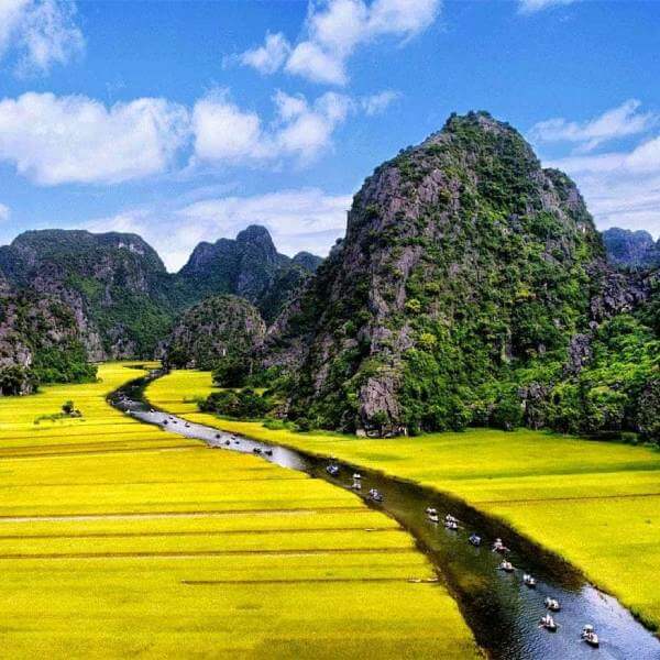 Trang An Complex Ninh Binh - Vietnam Discovery Tour in 5 Days