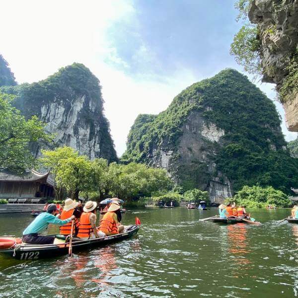 Trang An Vietnam - Hanoi 5 Day Tours