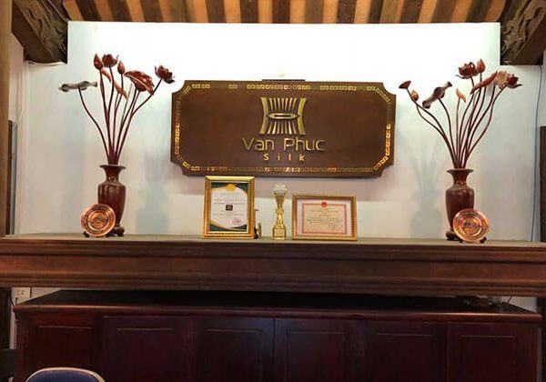 Van Phuc Traditional Village Hanoi land tour package