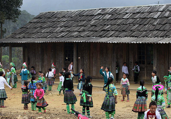 Village of Hmong community - Hanoi tour packages