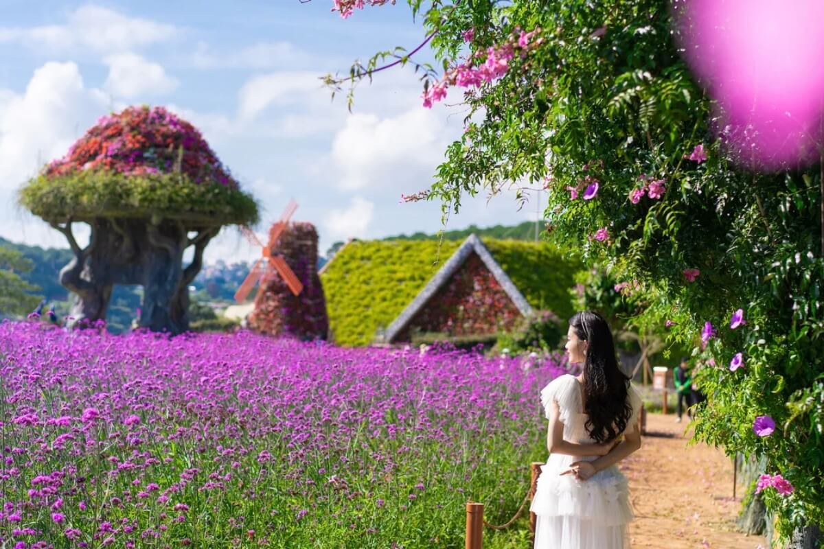 Visit Dalat Flower Gardens - romantic things to do in vietnam