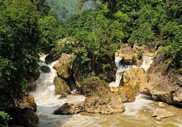 Dau Dang Waterfall - Hanoi local tours