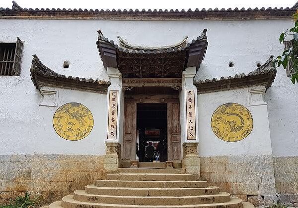 Palace of Hmong King - Hanoi tour packages
