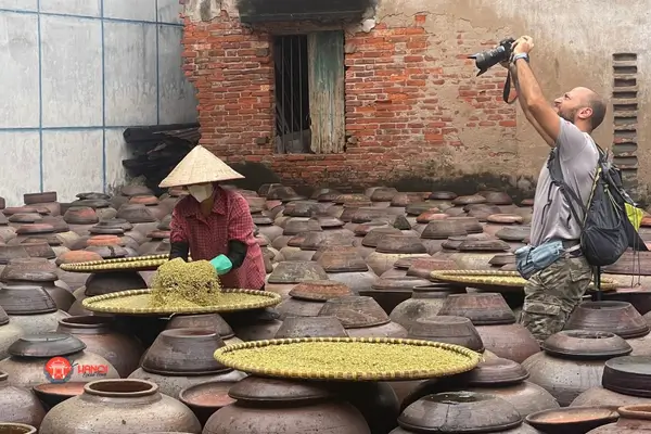 Visit-Soy-Sauce-Village-in-Authentic-and-Quality-Hanoi-Tours