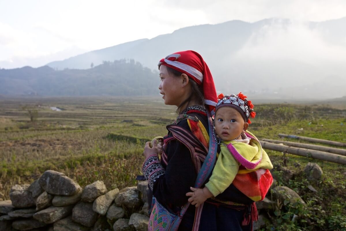 Walk Through Ta Phin Village