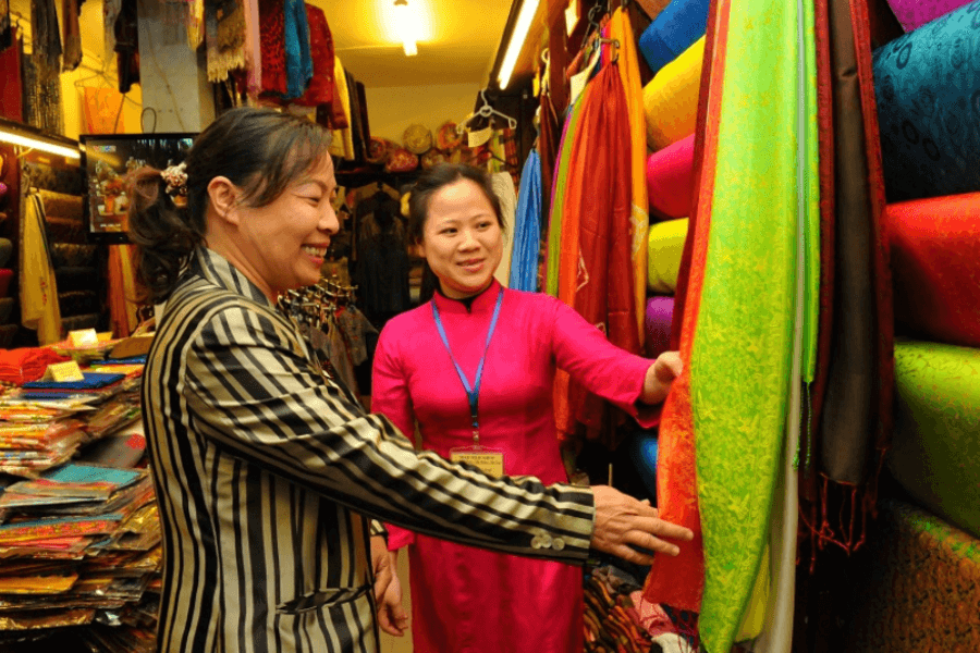 Want to visit Hanoi countryside and local village in Vietnam, your ideal option is defintely Van Phuc Silk Village