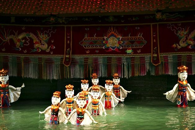 Water Puppet Show in Hanoi Tour