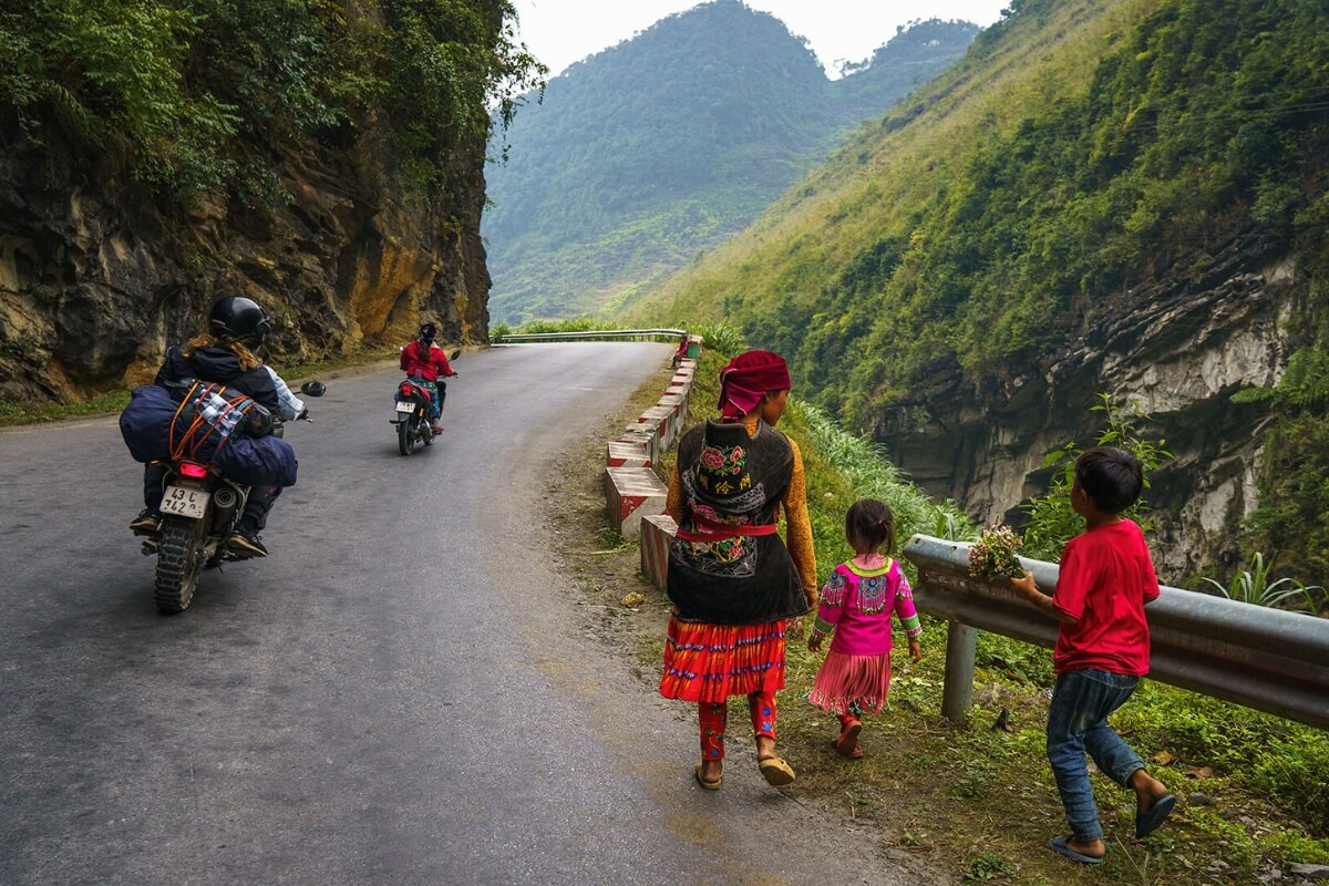 What to Pack for Your Journey in Ma Pi Leng Pass