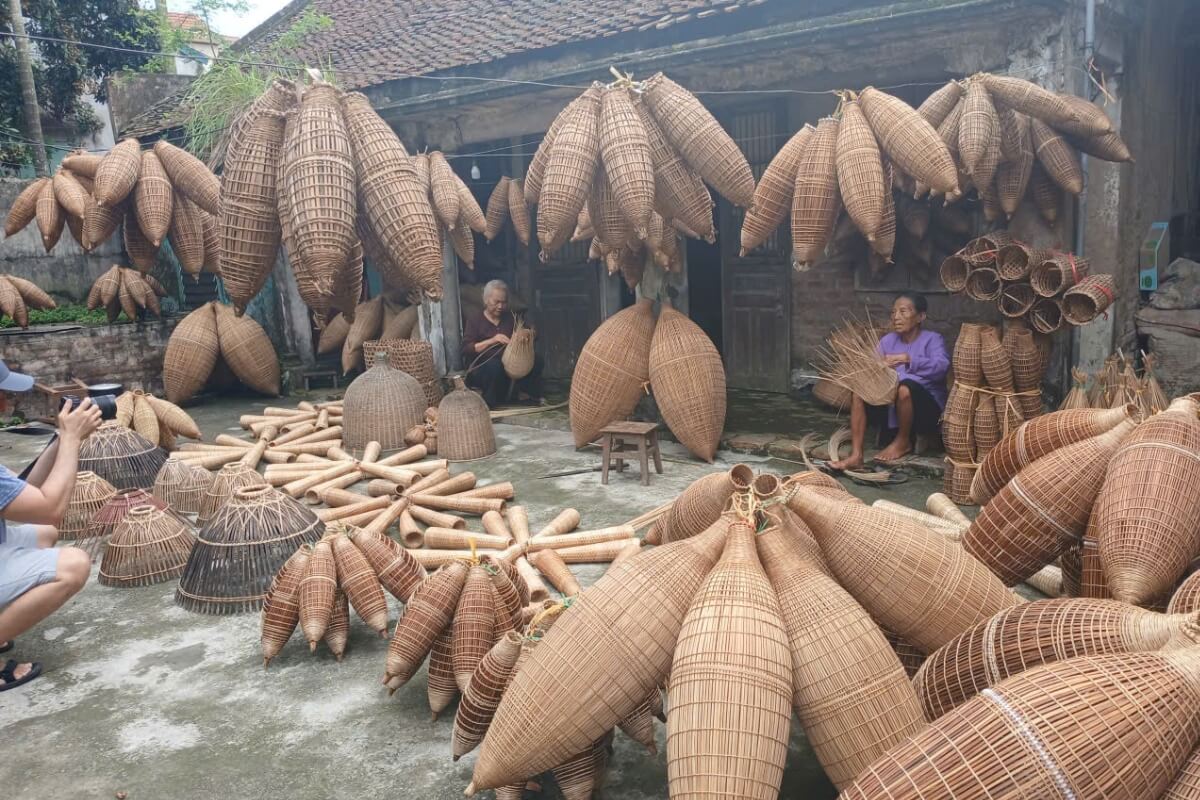 Where is Thu Sy Village