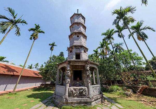 But Thap Pagoda Hanoi Tour operators
